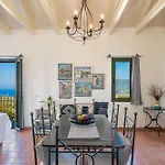 Androniki Villa *